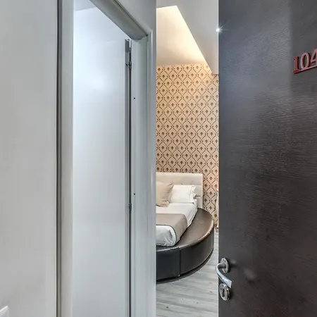 בית הארחה Spagna Boutique 4*