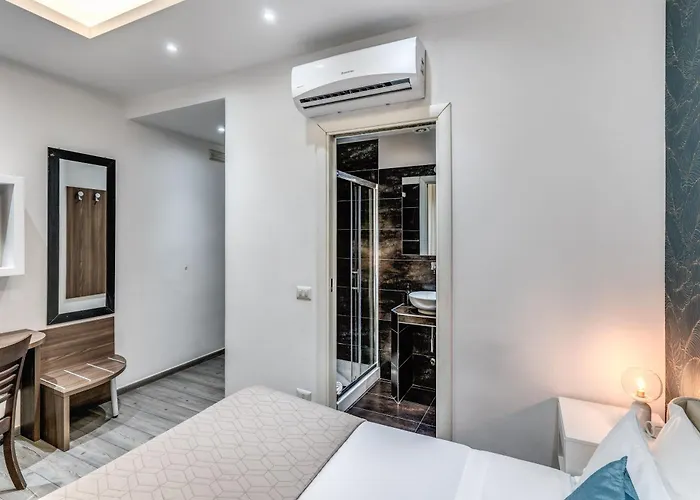 Maison d'hôtes Spagna Boutique 4*