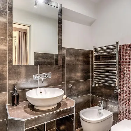 Spagna Boutique 4*